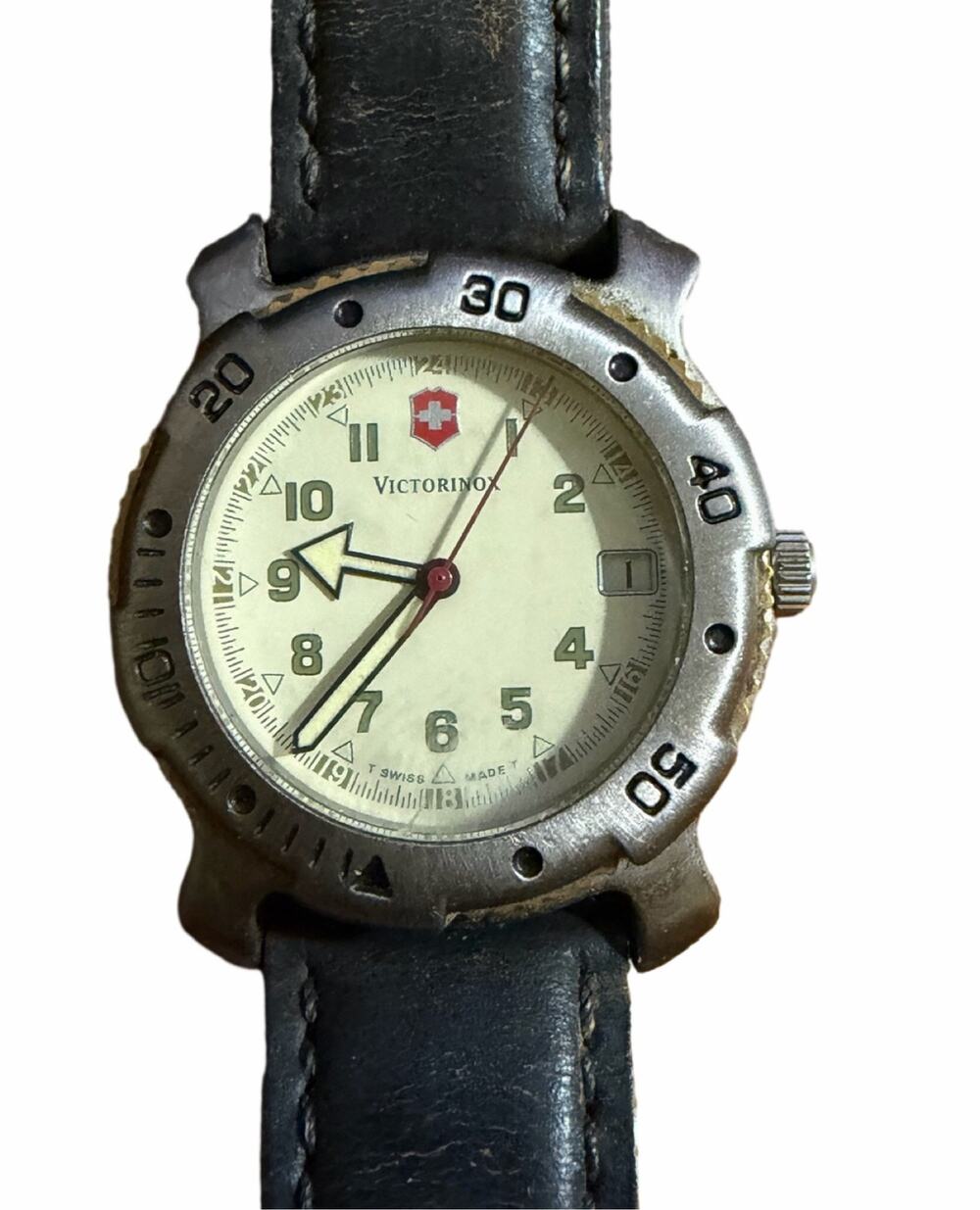 Victorinox Swiss Army Men's Field Watch Quartz Rotating Bezel Leather